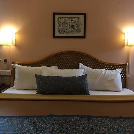 פאנג'י Hotel Gopika International מראה חיצוני תמונה